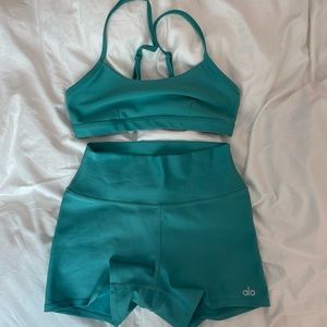 **Just bra top**** Alo Yoga Bra